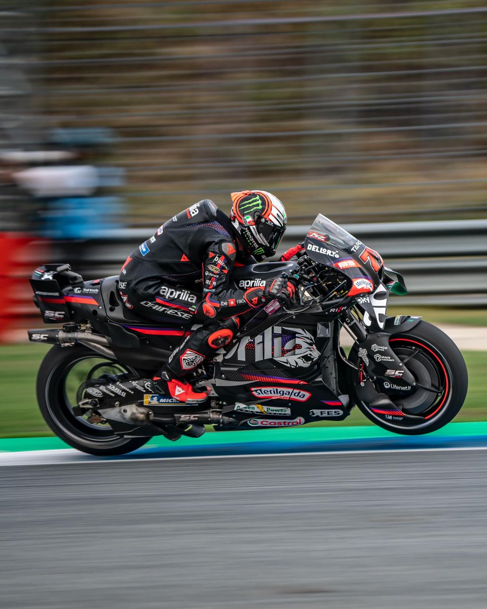 ApriliaPlanet's tweet image. #AmazingRider 🤩 
#MarcoBezzecchi ❤️🇮🇹💪🏻
.
#Amazing #Team
@ApriliaOfficial  ❤️🇮🇹🔥
.
@VitoBezzecchi 
@Marco12_B 
@72Marco30853 
.