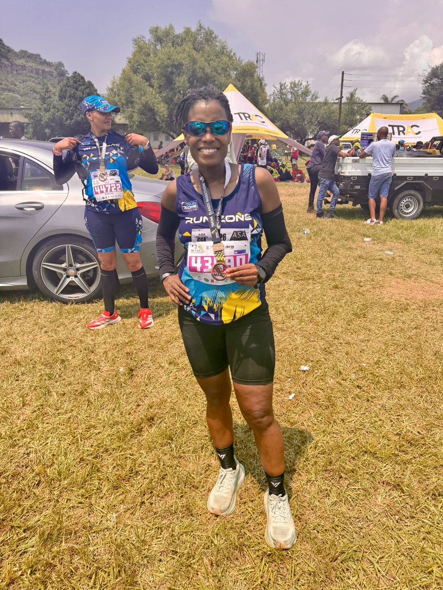MaudNale's tweet photo. Late #MedalMonday submission🫣

I was also at @ElandsMarathon with all Gauteng runners. My first 42km since Comrades. Solid race overall, until water ran out for back runners between 28–38km. Eish!

Hope you had a good running weekend.  #FetchYourBody2026 #RunningWithTumiSole https://t.co/BTKijMOKoi