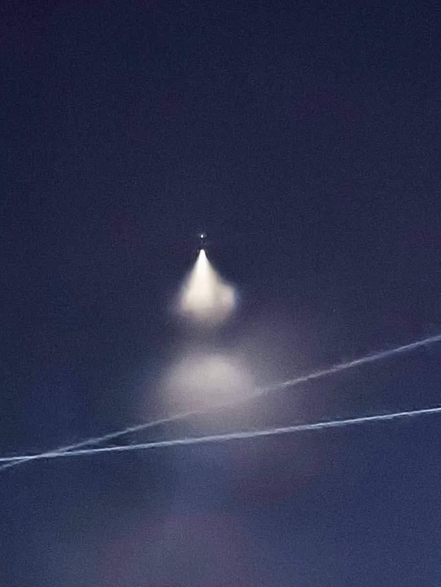 EuroPostAgency's tweet image. BREAKING:
Iran’s Revolutionary Guard claims it has launched its first hypersonic missile toward Israeli and U.S. targets.
#Europost