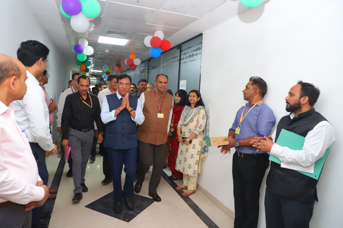 YASMinistry's tweet photo. Hon’ble Union Minister for Youth Affairs & Sports, Dr. Mansukh Mandaviya, along with Hon’ble Minister of State for Youth Affairs & Sports, Smt. Raksha Khadse, inaugurated the new office of the Ministry of Youth Affairs & Sports at GPOA, Netaji Nagar, formally marking the Ministry’s transition to its new premises.