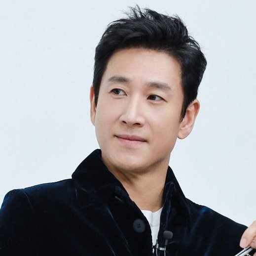 Happy 51st birthday, Lee Sun Kyun 💝