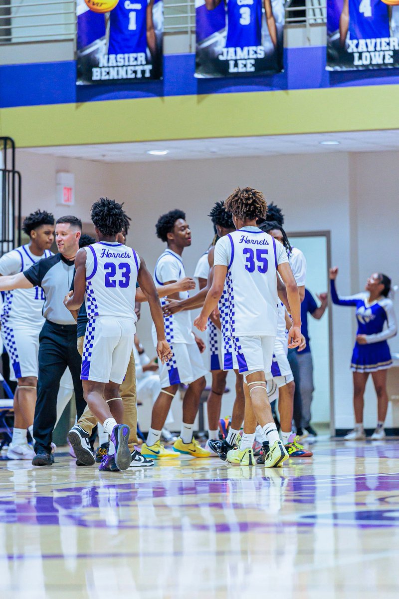 HiramHoops's tweet photo. It has been a ride this season with the ups and downs but the good times outweigh the bad. This group will forever be remembered on the walls of Hiram High School. Thank you fellas for a great season.#HornetNation💪🏾❤️🐝🏀@kb1424 @AP_CoachHodge @pauldingboe @MikeRut51052048 https://t.co/6XA3hX1Nz2