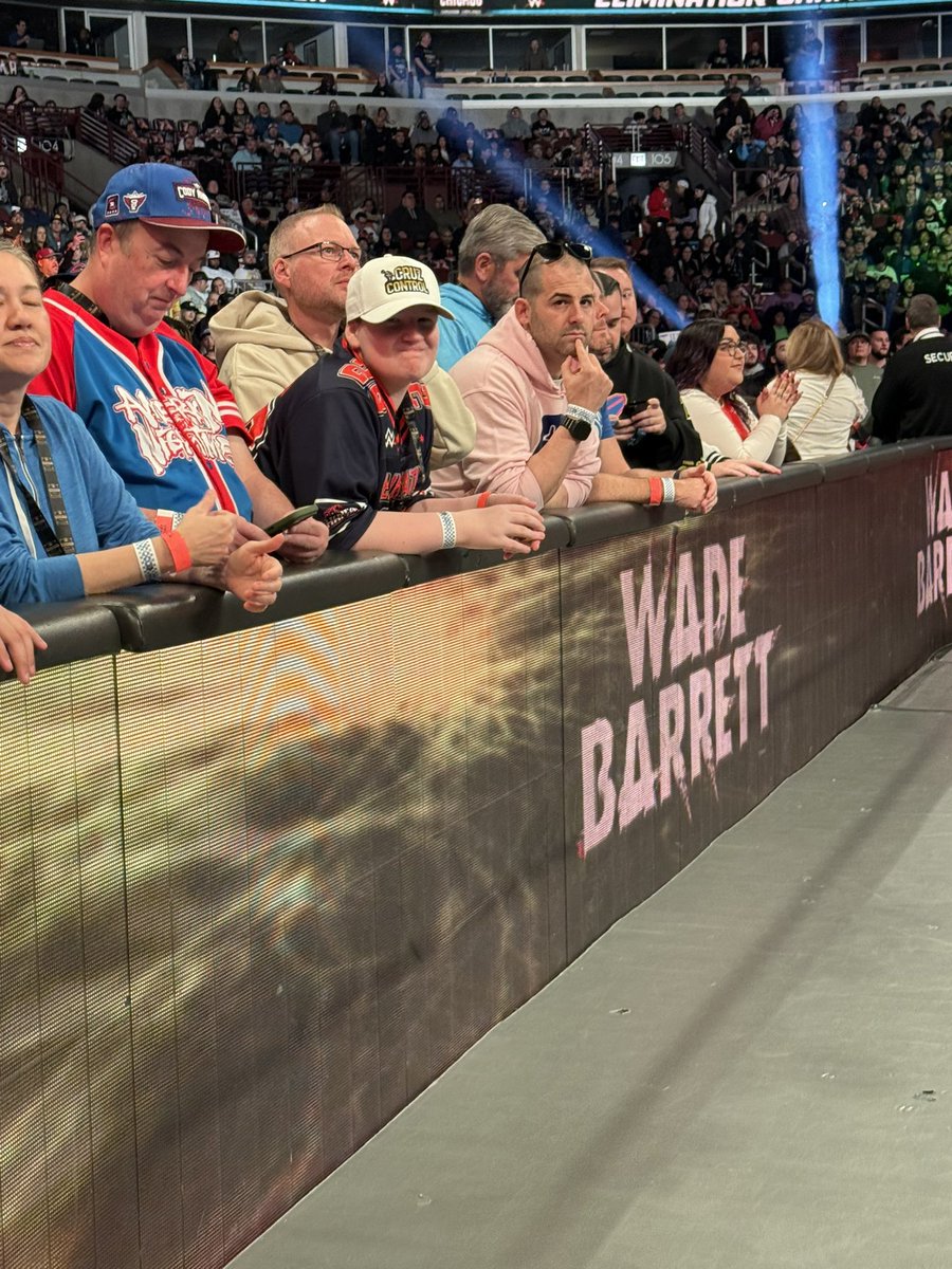 cruzctrlcollins's tweet image. My parents are #thebestintheworld fire 🔥 @wwe @onlocationexp #EliminationChamber was truly an unforgettable night #cruzcontrol #realcruzcontrol #wwe #WrestleMania #WWEEliminationChamber #WrestlingCommunity