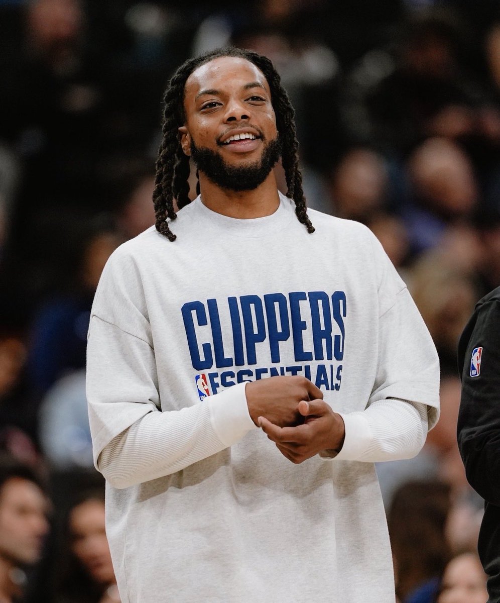 ᴅ ʀ ᴇ ᴡ tweet media