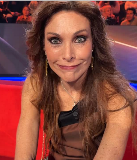 ruby585's tweet photo. Raquel Salazar y Carlos Lozano su porcentaje de expulsión, empate técnico.50,9% - 49,1%.

Cristina Piaget Y Anita Williams  58,7% - 41,3%

La generación de la isla de las tentaciones fuera
y me tengo que creer que Carlos ganará por goleada?
#Piaget2M #ghdúo2M JA JE JI JO JU