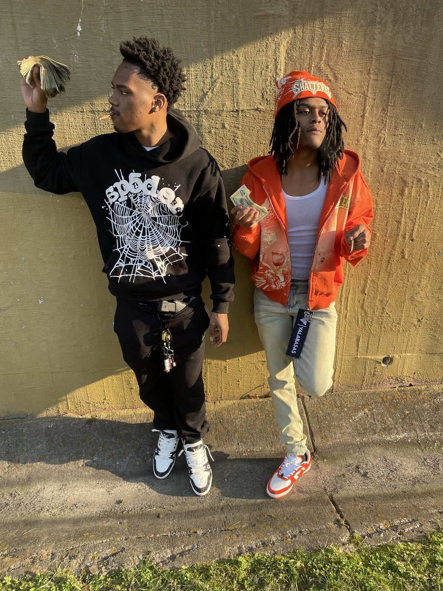 X , I’m Back . . . 🧡