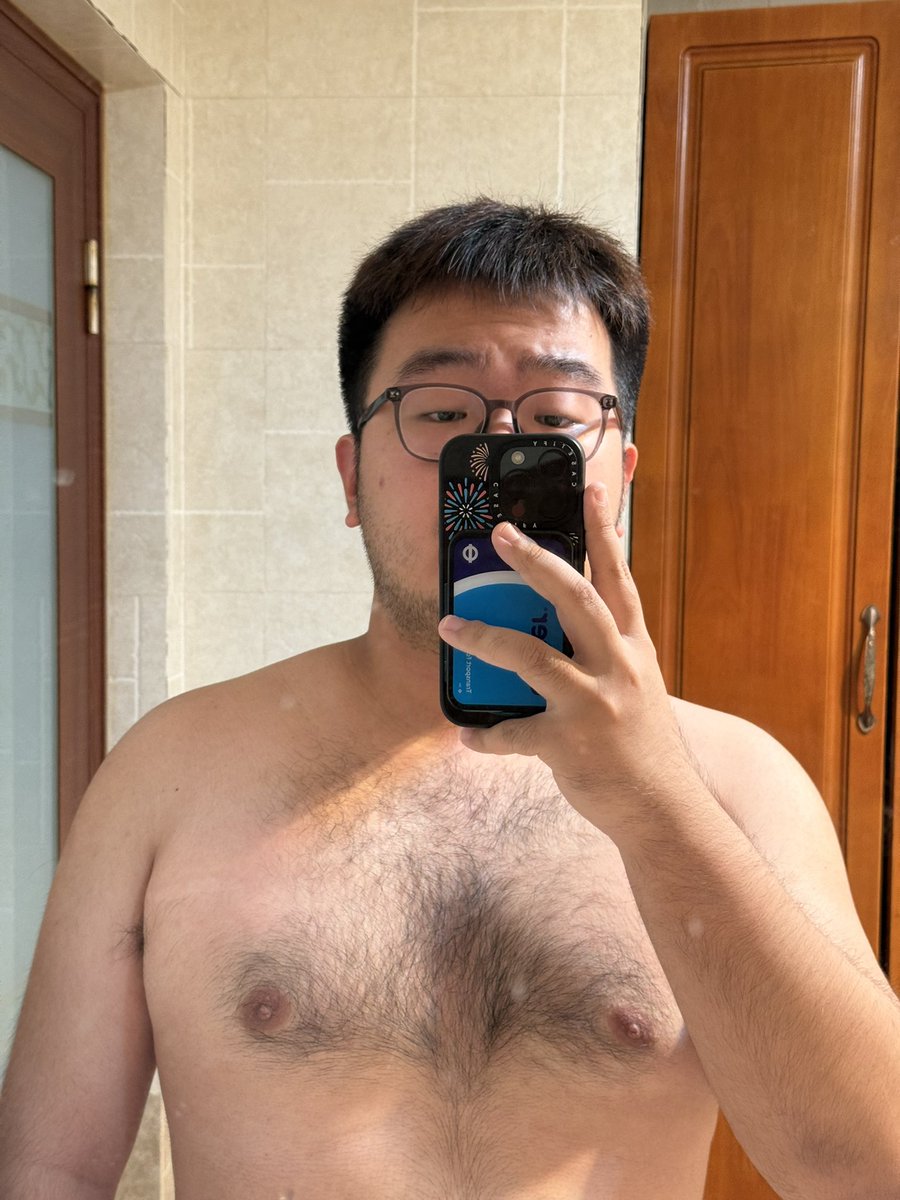 tianmaoo's tweet photo. 🧔🏻 https://t.co/RuJ0WzavIA