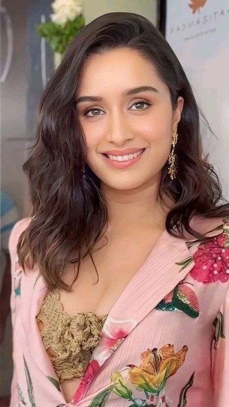 HBD PEOPLES SUPERSTAR SHRADDHA