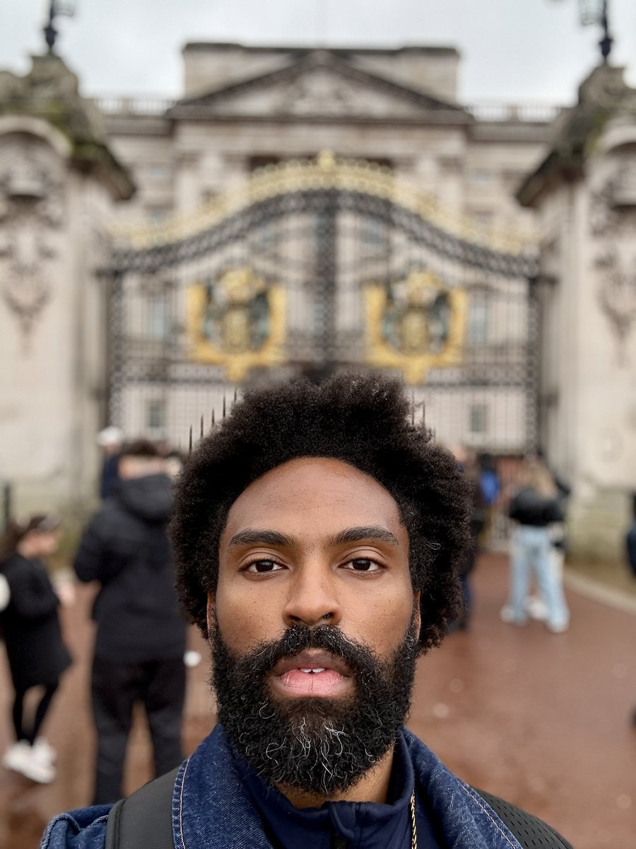 WhenBrianSmiles | aka Black Jesus tweet media