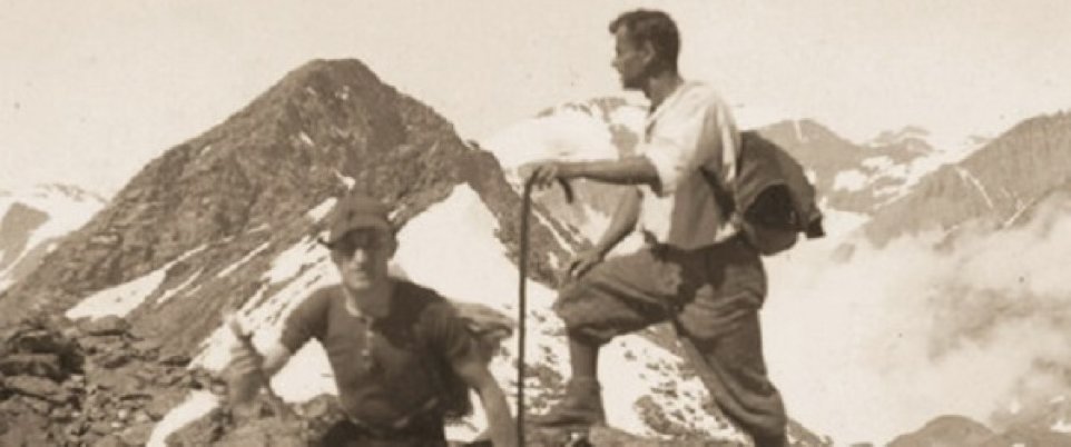 ANPIRomaPosti's tweet image. Grande appassionato di montagna e istruttore #CAI, #GennarinoBrunero, comandante di un distaccamento della II Divisione "Garibaldi", più volte ferito in battaglia, cadde in combattimento contro i nazifascisti a #Ciriè il #7marzo 1945.Aveva 34 anni e tre figli.