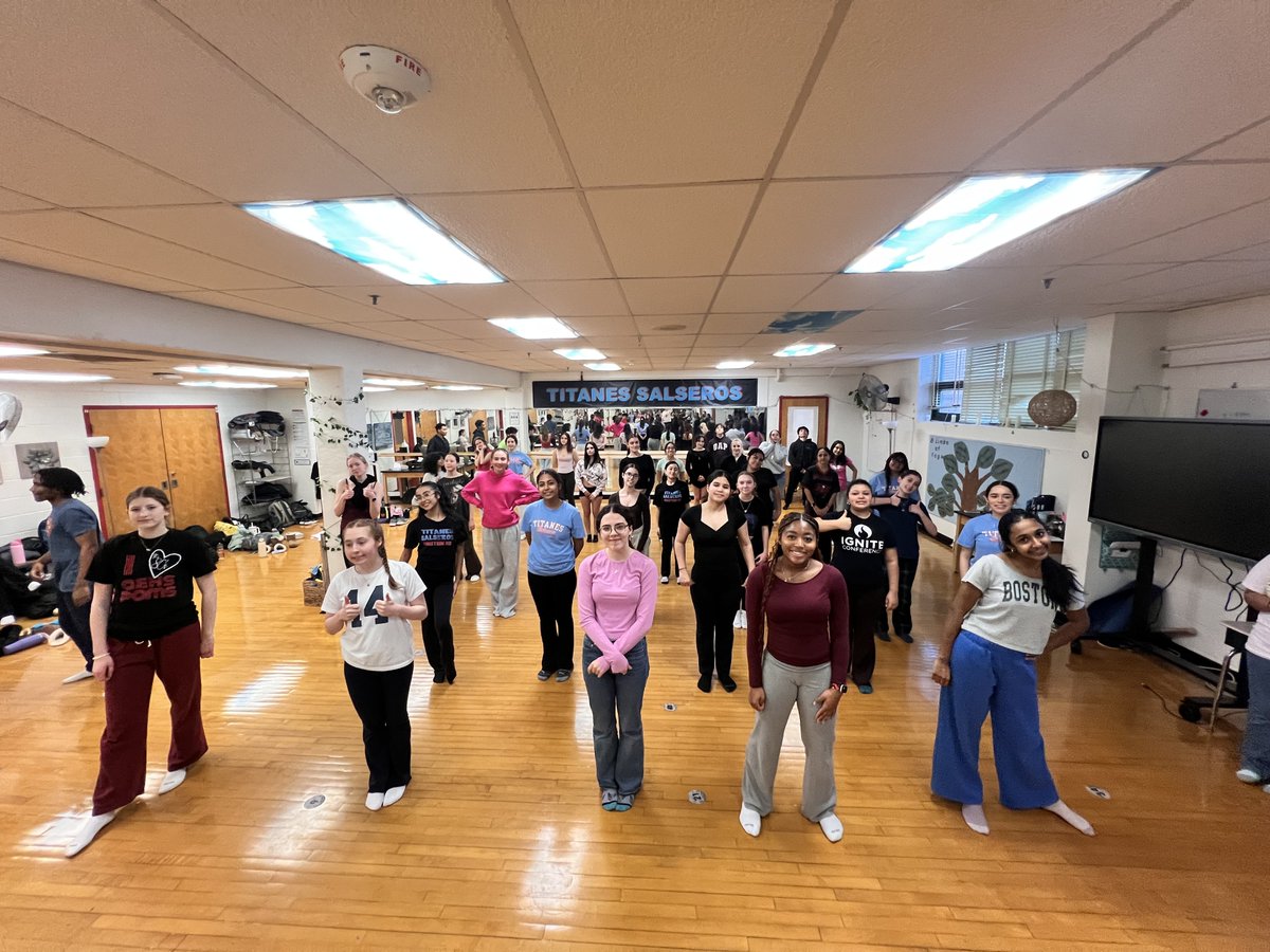 bethesda_today's tweet photo. Einstein High students to celebrate Latino culture with In the Heights production https://t.co/nYe081Wv2x https://t.co/hz0Gvda8nh
