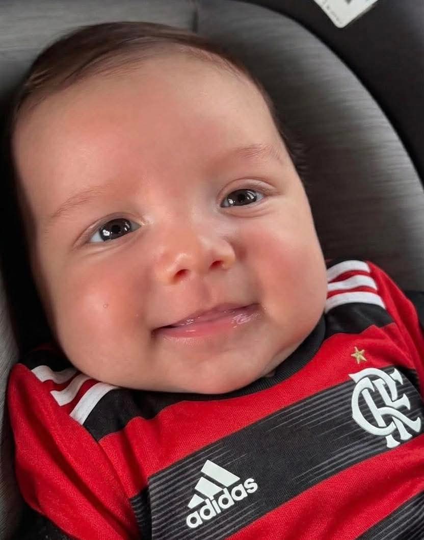 O Milano, filho do Arrascaeta já é Mengão. 🥰
