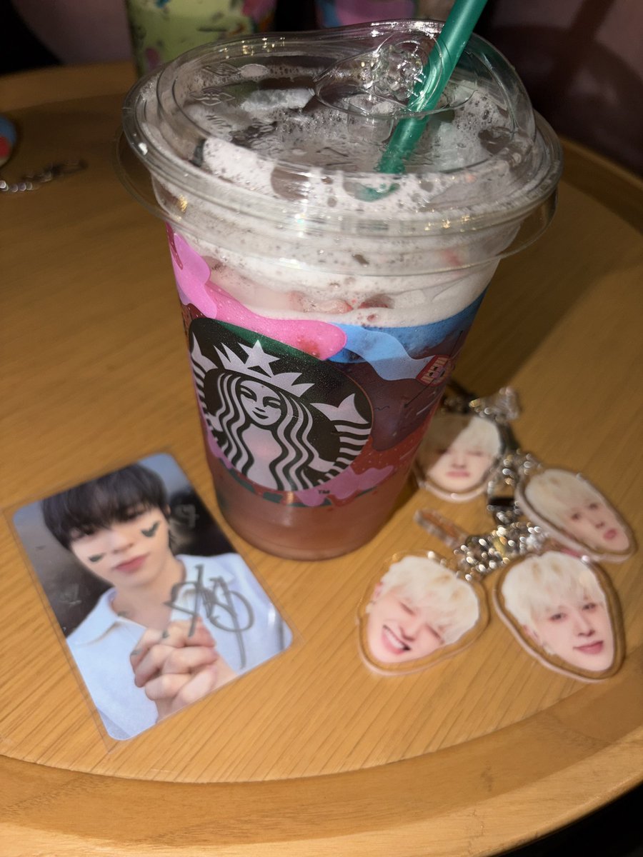 롱...☘️ tweet media