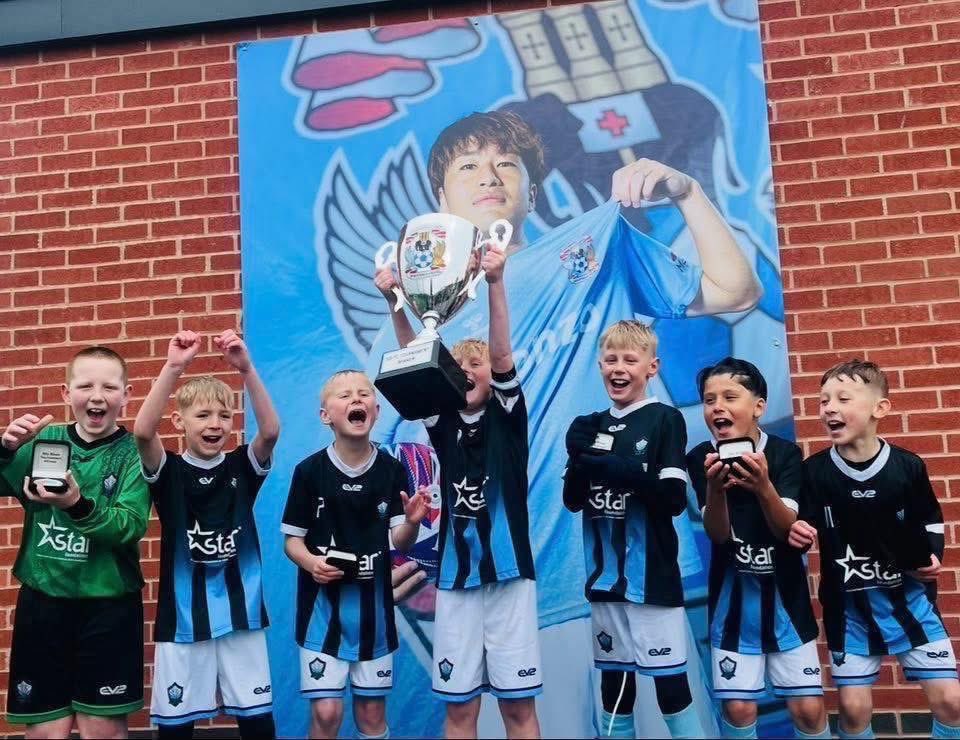 Sky Blues in the Community tweet media