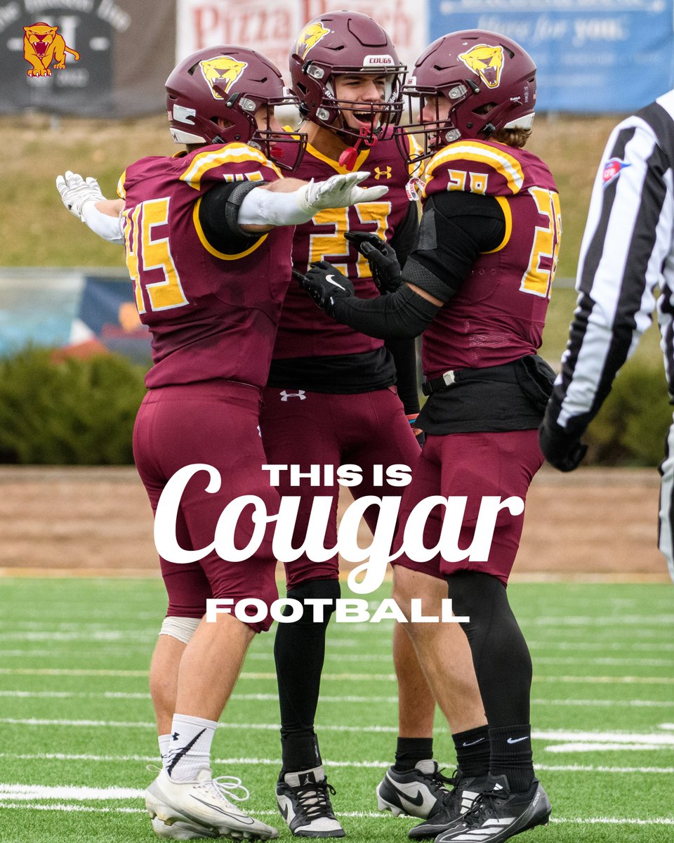 Minnesota Morris Football tweet media