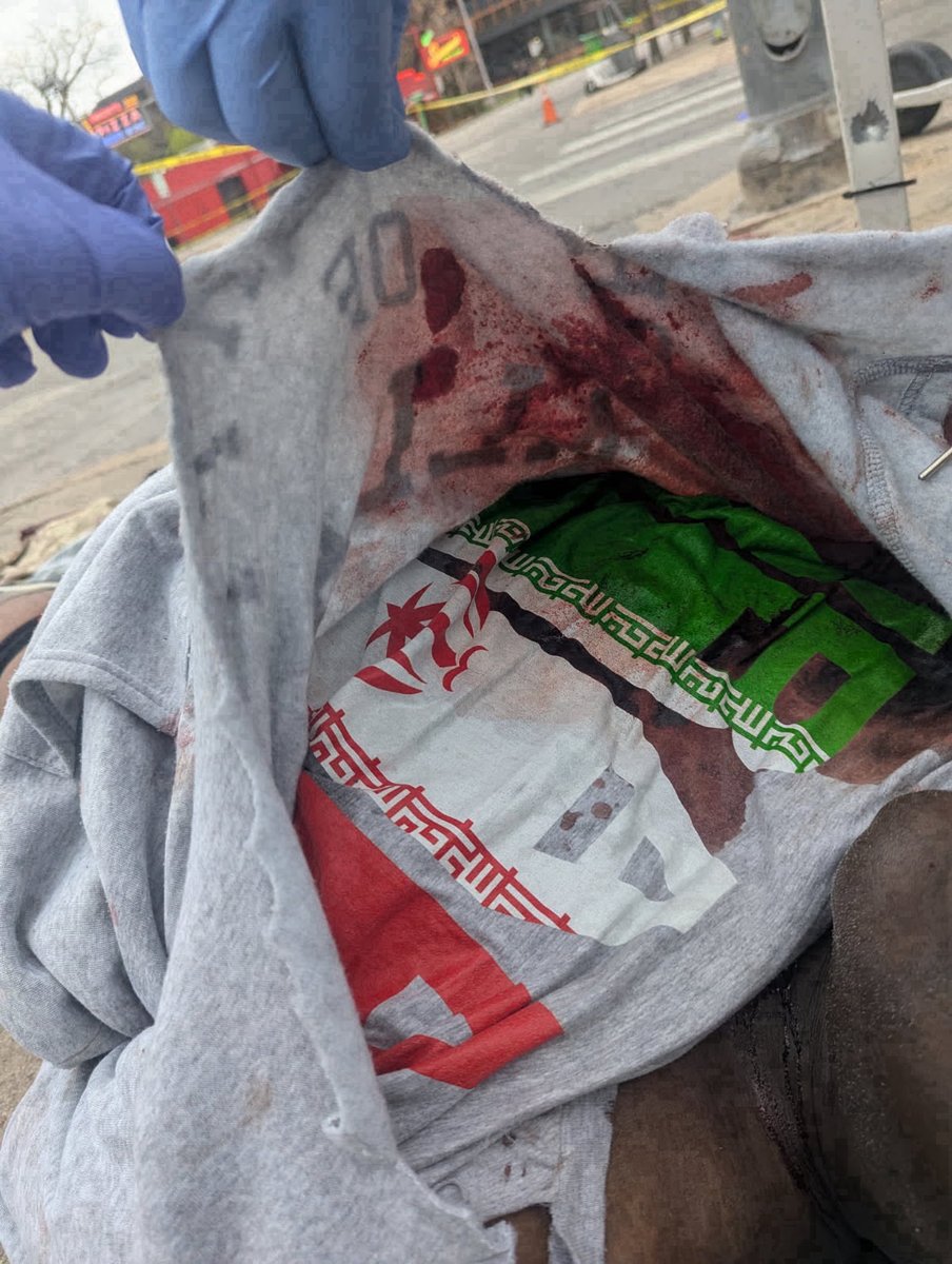 EXCLUSIVE: A photo of the Austin attacker’s body was obtained by ⁦<a href="/CBSNews/">CBS News</a> <a href="/camiloreports/">Camilo Montoya-Galvez</a> 
⁩ It shows the shirt he was wearing during the attack with insignia from the Islamic Republic of Iran flag.  He was also wearing a sweatshirt that says “property of Allah”