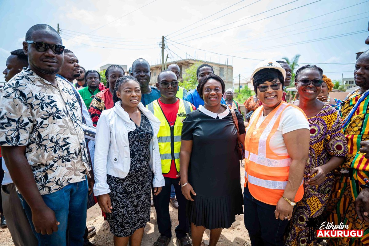 IamZigah's tweet photo. The construction will also include the reshaping of Grand Star Hotel road in Narhman. This isn't just about tar and gravel; it’s about connecting people, boosting the local economy, and ending the days of dust and mud.
#NewRoads
#DomeKwabenyaConstituency
#ElikplimIsHere https://t.co/xrpWMsCaWO