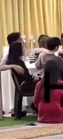 mwwwich's tweet photo. Anong gagawin ? nagmamahalan sila 👀 https://t.co/3gegcJu6lo