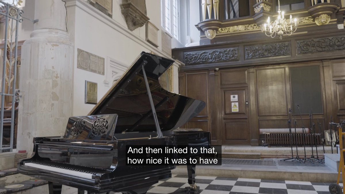 Holy Sepulchre London tweet media