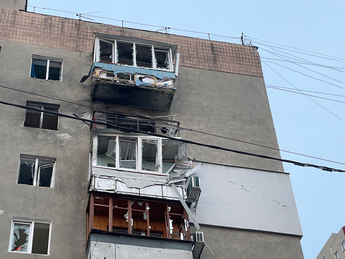 OlenaHalushka's tweet photo. While all eyes are on Middle East, russia keeps doing what it loves most — terrorism. They bombed a residential house in Kharkiv, injuring children, murdered five in the Donetsk region, and targeted another passenger train.

Please, don't look away.

📸 Nakypilo Kharkiv. https://t.co/VshVpPNg7F
