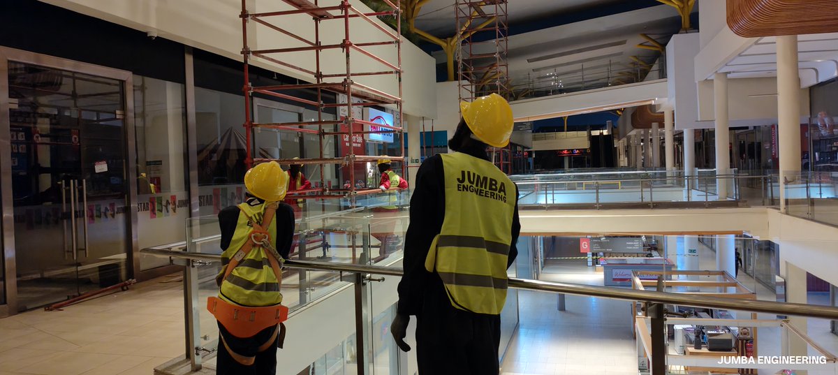 jes_ltd's tweet photo. Ongoing nightshift works at Garden City Mall by Jumba Engineering Services Limited, delivering high bay lighting installation with a strong focus on safety, precision, and minimal disruption to daytime operations. #JumbaEngineering #GardenCityMall https://t.co/klU12ORald