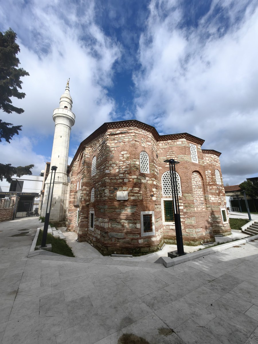 The Hidden Face of Istanbul tweet media