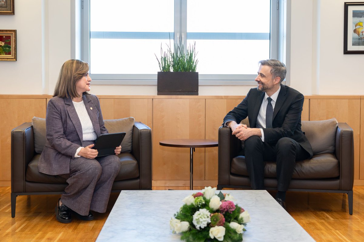 Alvaro Lario tweet media