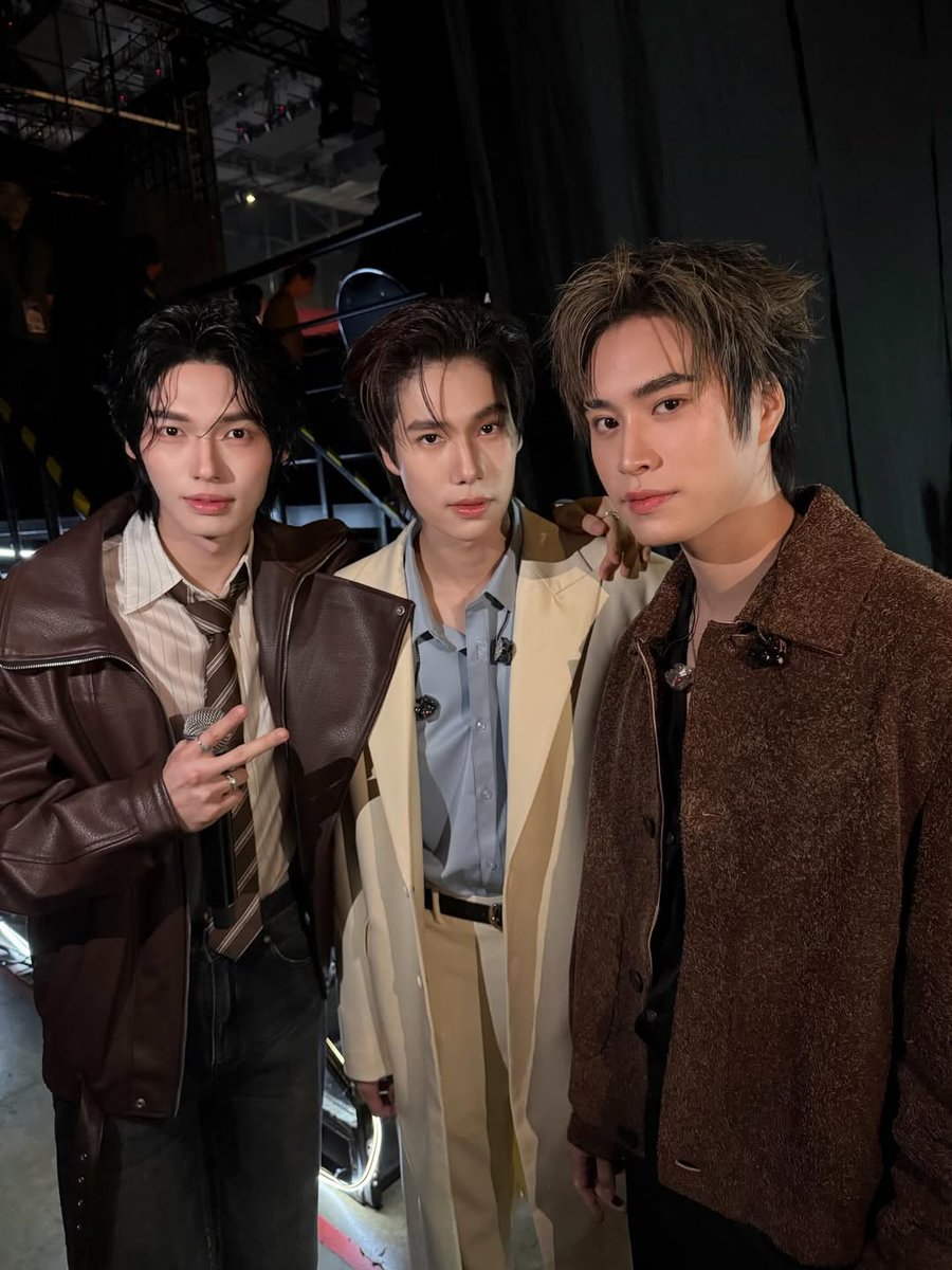 ️️ ️️ tweet media