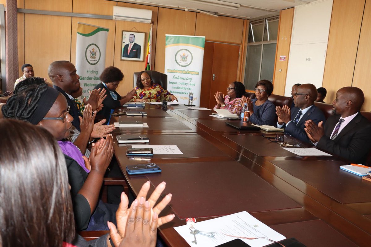 UNFPA_Zimbabwe's tweet image. Ahead of the Women’s Day commemorations set for 4 March in Bindura, the Minister @MWACSMED today convened a press conference to outline this year’s priorities.

She reaffirmed Government’s commitment to gender equality, women’s economic empowerment, and ending #GBV calling for