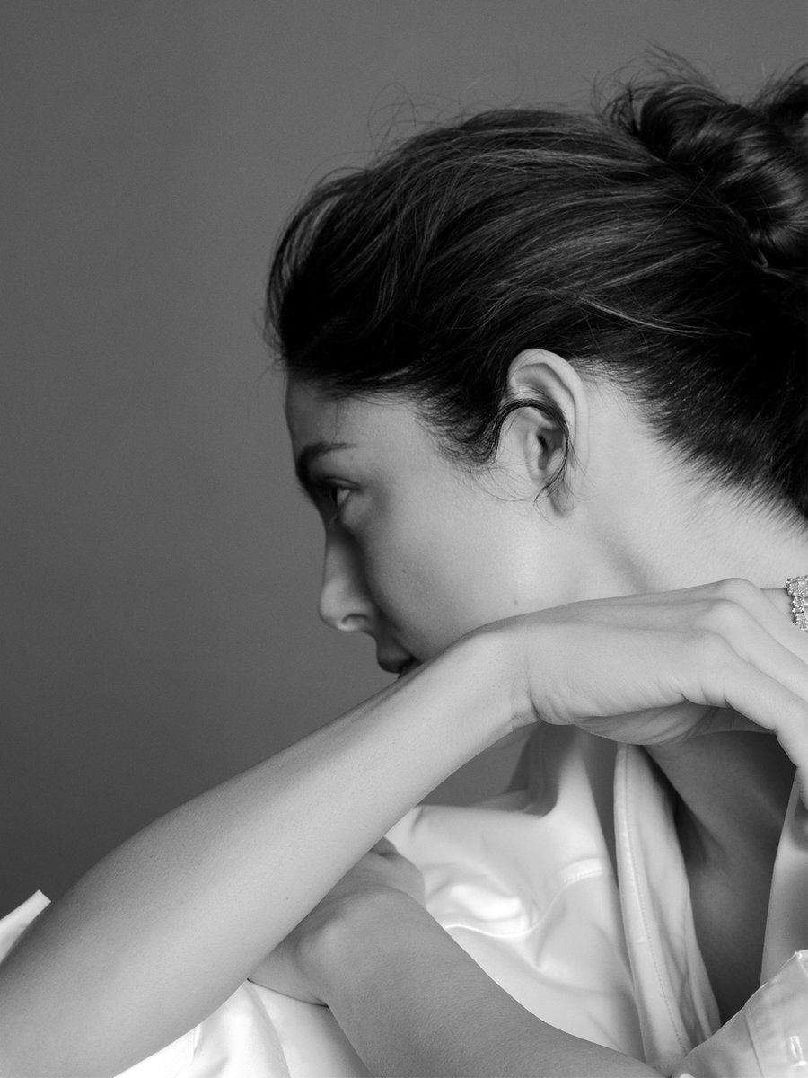 barbaroarchives's tweet photo. Monica Barbaro photographed by Peter Joseph Smith for PORTER Magazine. https://t.co/HdogqfVaFR