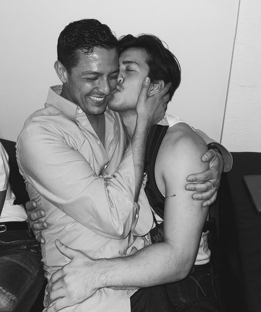 No one: 

Hudson Williams with someone he met 5 minutes ago: