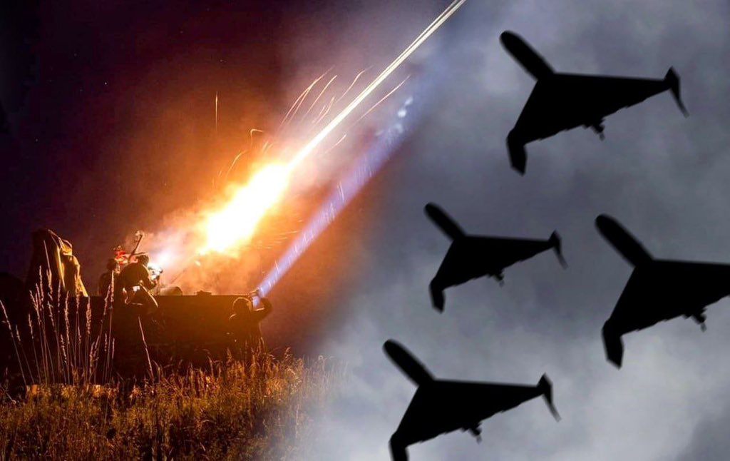 🇺🇦⚡ Ukraine aims to intercept at least 95% of incoming missiles and drones and achieve real-time identification of 100% of aerial threats, according to Ukraine’s Defense Minister, Mykhailo Fedorov.