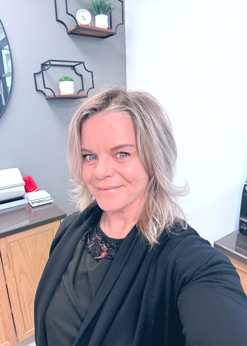 Kelli_with_an_i tweet media