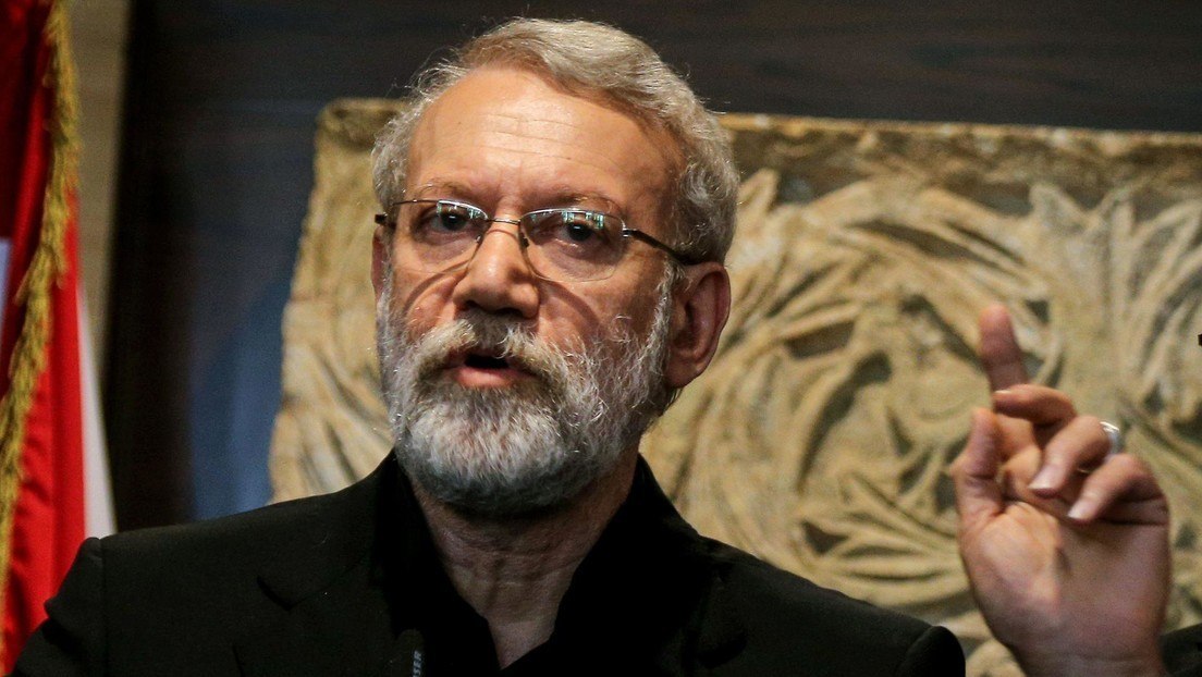 DaniAlex0's tweet photo. #ÚLTIMAHORA: Irán responde con contundencia. 🇮🇷🚫🇺🇸  
​Teherán desmiente las recientes declaraciones de Donald Trump y cierra cualquier puerta al diálogo bajo las condiciones actuales. La tensión diplomática escala mientras Irán reafirma su postura ante las presiones de Washington.
​Toda la información sobre este choque diplomático aquí:
🔗 https://t.co/gOybfAxVvj