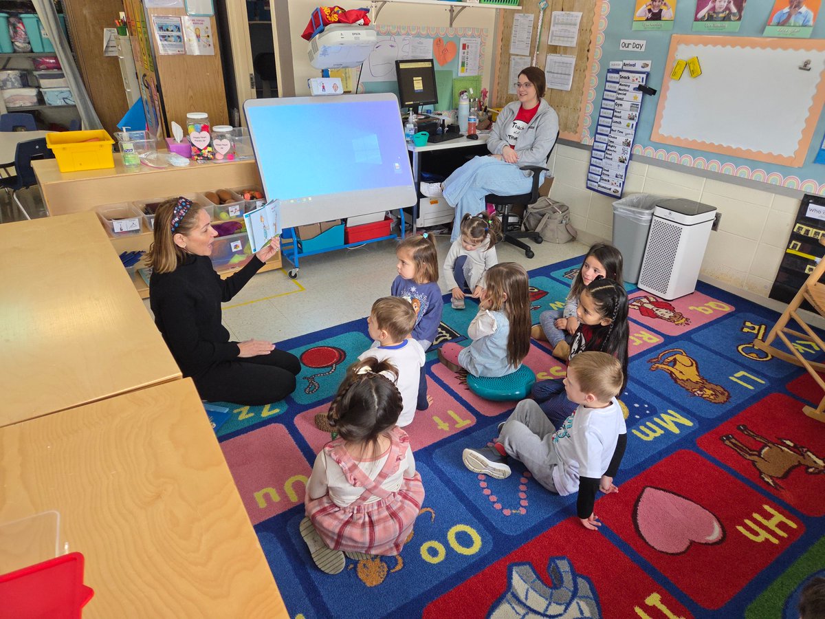 Trisha Costello tweet media