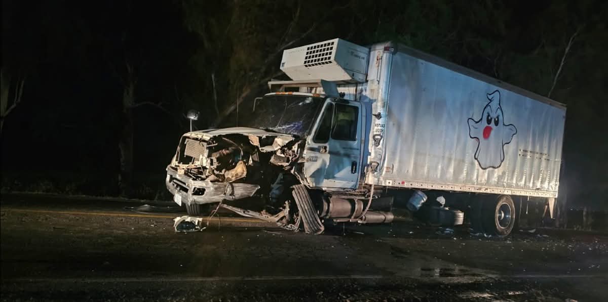 Un trágico choque cobró la vida de Misael Zamora Rugama, de 35 años, luego de colisionar en la camioneta que conducía contra un camión pesado en el kilómetro 34.

#Nicaragua #Noticias