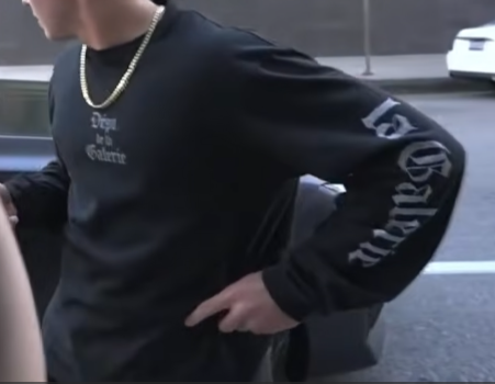drunkd234's tweet photo. yo where i can get this tee from also is it gallery dept it looks like to me it is if someone has link please send will apperciate it a lot https://t.co/jRRNZ2pvdF