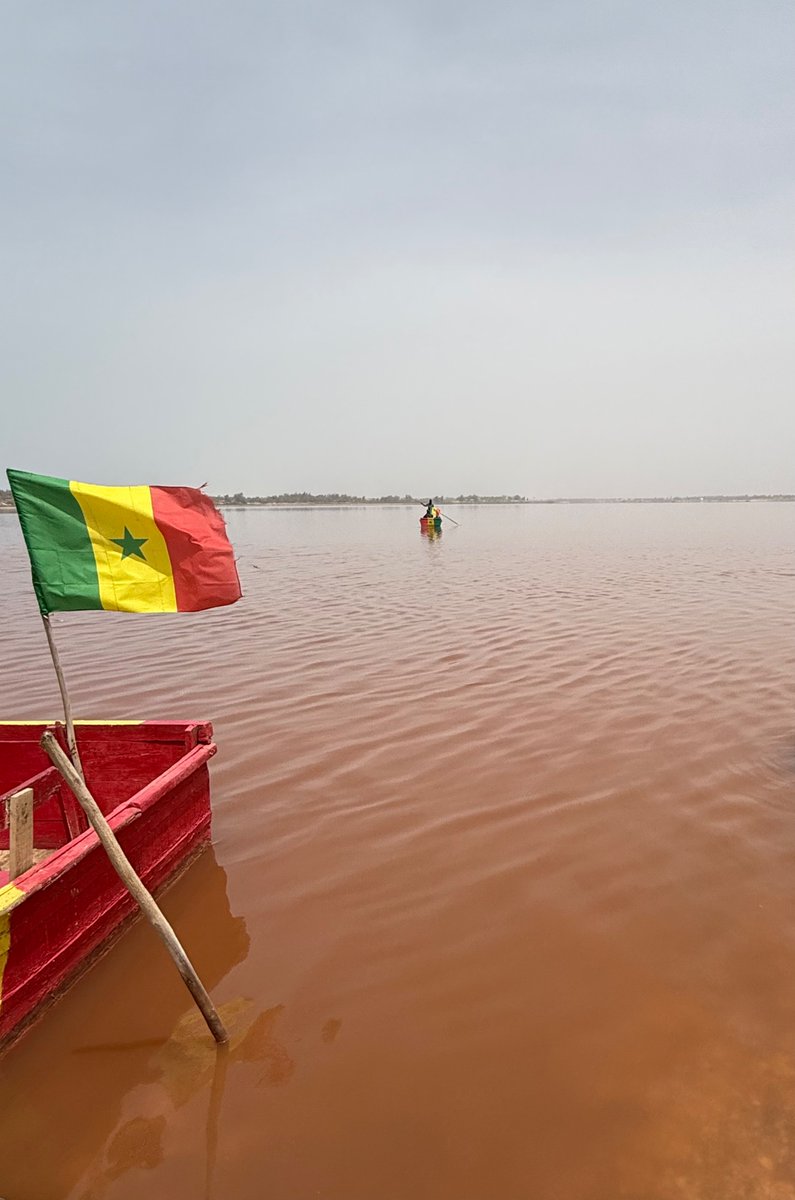 Peetersmark2's tweet photo. It is time for Afrika #pinklake #Senegal #nature #lake #salt https://t.co/cHAGsU53QQ