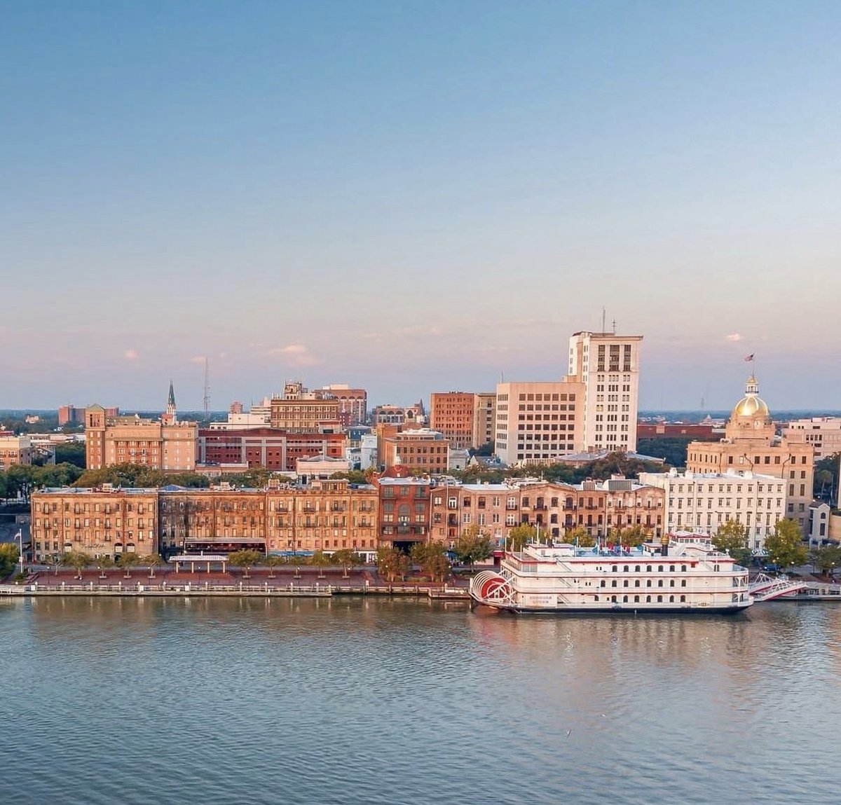 Savannah's Waterfront tweet media