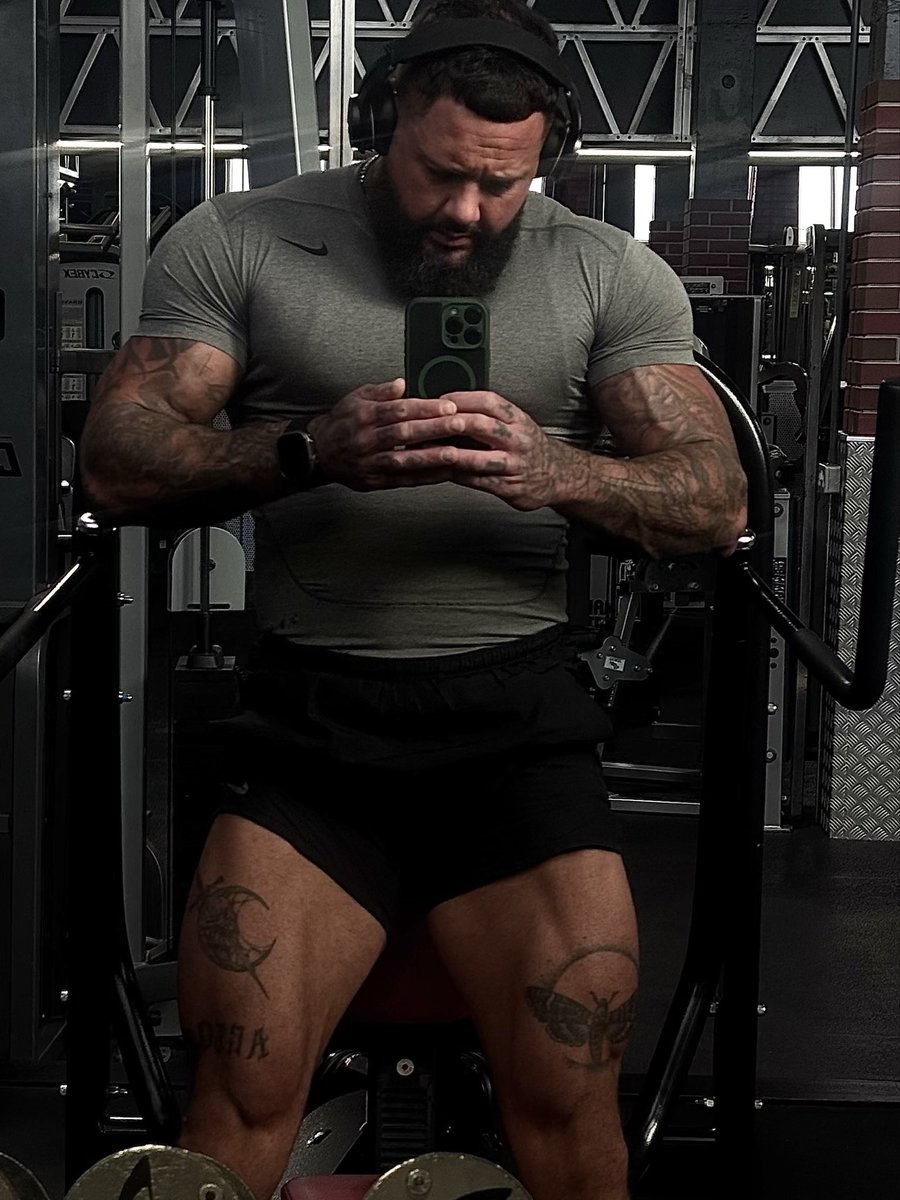 True_alpha_ash's tweet photo. I've been gone for a while but I'm
Back to drain all the little weak drone🤣

@Bowtomusclegods @cashpigslave1 @AlphaMaleWorld1 https://t.co/DnYfHCMmnu