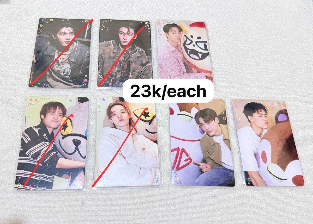 #ths Hfb musicon songkran osaka blossom . All inc packing (yb+bbw+bubble mailer) exc admin 🍊
Diskon 1k each kalau beli lebih lebih dari 2
