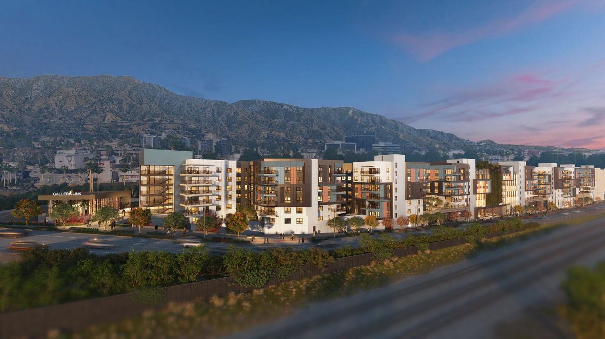 Chris Tourtellotte tweet media