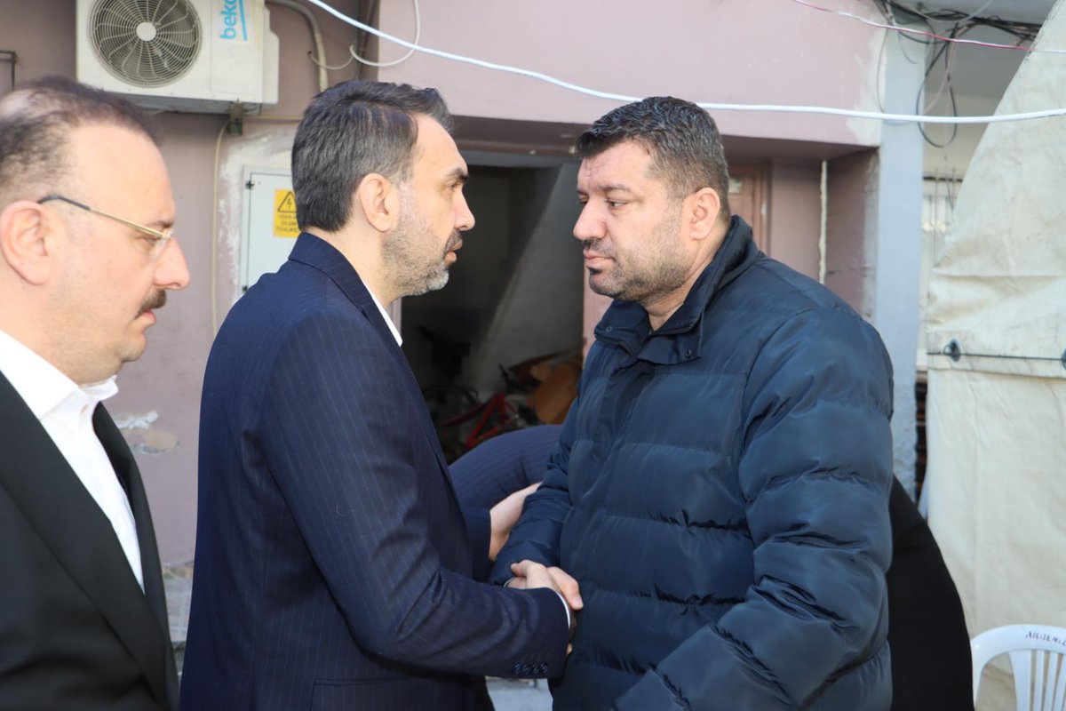 📍Taziye Ziyareti

AK Parti Mersin İl Başkanımız Sayın Adem Aldemir, İlçe Kadın Kolları Başkanımız Sayın Aysun Taş, İl ve İlçe Teşkilatımız ile birlikte,

Önceki Dönem İlçe Yönetim Kurulu Üyemiz Sayın Ümit Köse'nin vefat eden kardeşi merhum Müslüm Köse için taziye ziyaretinde