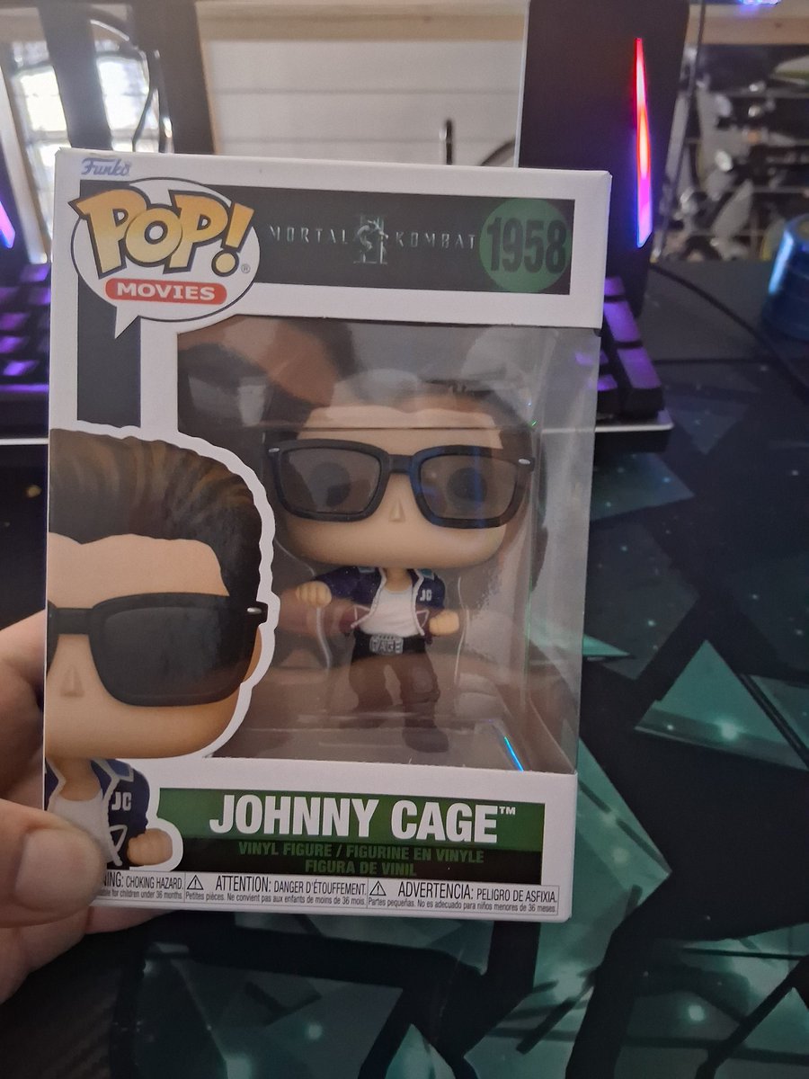 BackFire_89's tweet photo. Got my MK2 Johnny Cage Funko Pop, I can't WAIT to meet @KarlUrban at the Motor City Comic Con, May needs to hurry up already! https://t.co/2khrrxaMxW