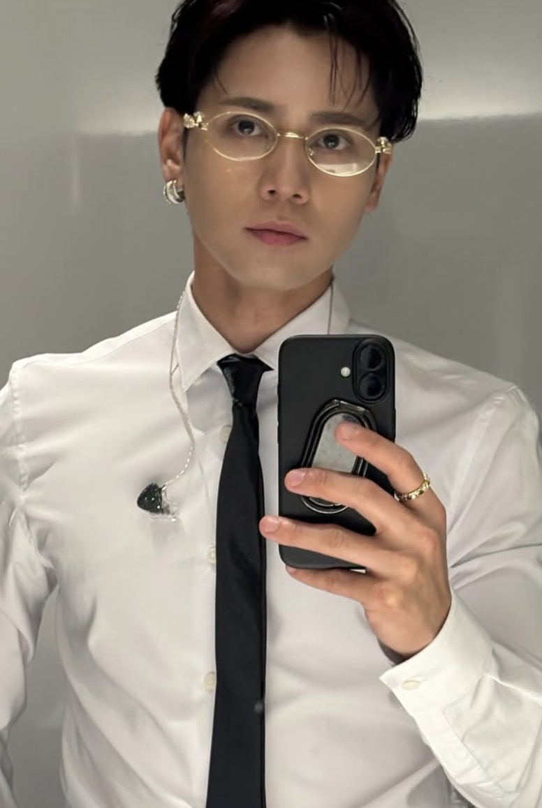 神谷健太くん、今回のビジュアルは本当に天才すぎるよ！ ネクタイを