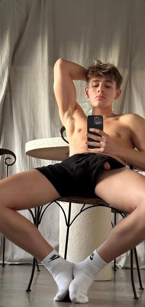 mattbait44's tweet photo. Bait files, bait requests and vip channel available 
Dm https://t.co/rOy8KC5lLy

#baitedboys #baitrequest #Baited #Twitterporn #baitedkids #usagays
#LGBTQIA #gay https://t.co/P6l5dxB4DF