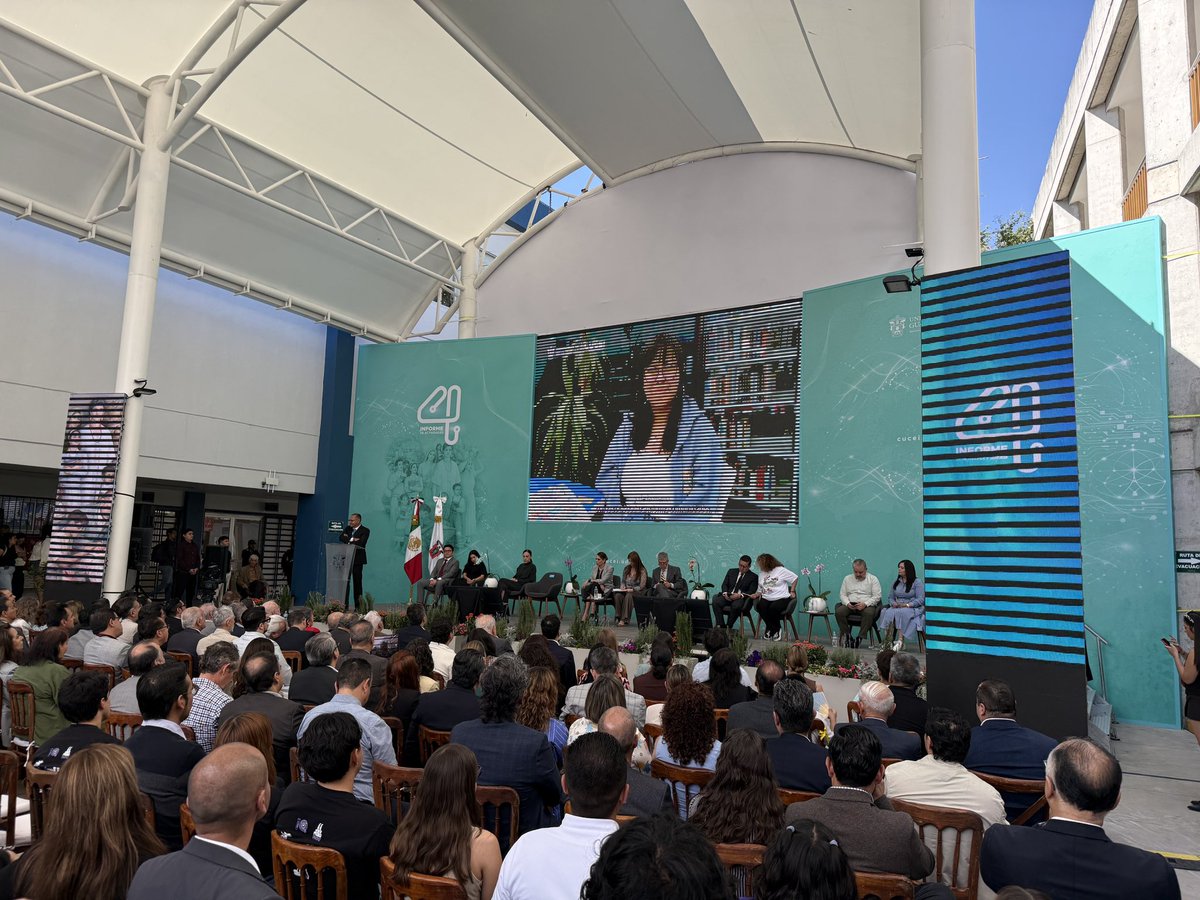 udegcucei's tweet photo. 🔴 ¡Acompáñanos #EnVivo desde la Lonaria de CUCEI!
En la transmisión del 4to Informe de Actividades del Dr. Marco Antonio Pérez Cisneros, Rector de #CUCEI. https://t.co/tLBA423jUY