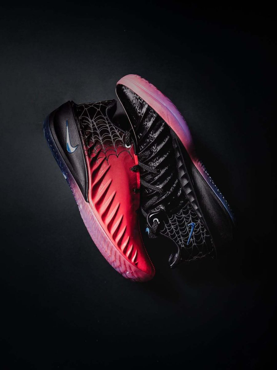 JustFreshKicks tweet media
