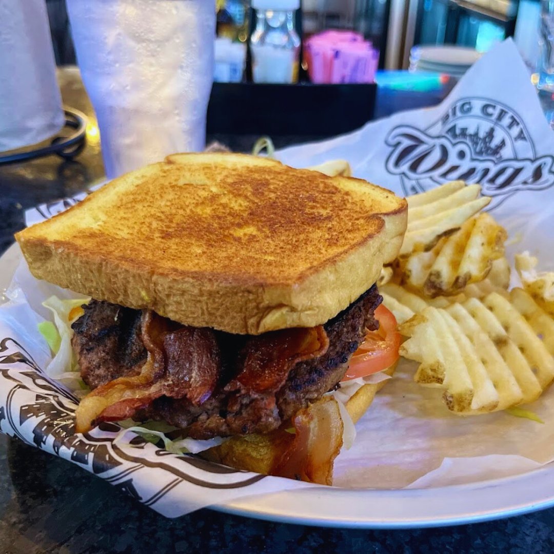 BigCityWingsTX's tweet photo. Come grab our burger special and see why it’s a fan favorite. Pair it with fries and a cold drink — you’ve earned it. #BurgerSpecial #BigCityBurgers #BigCityWings #HTownWingsJoint #Houstonwings #HTown https://t.co/YOChB2IAN4