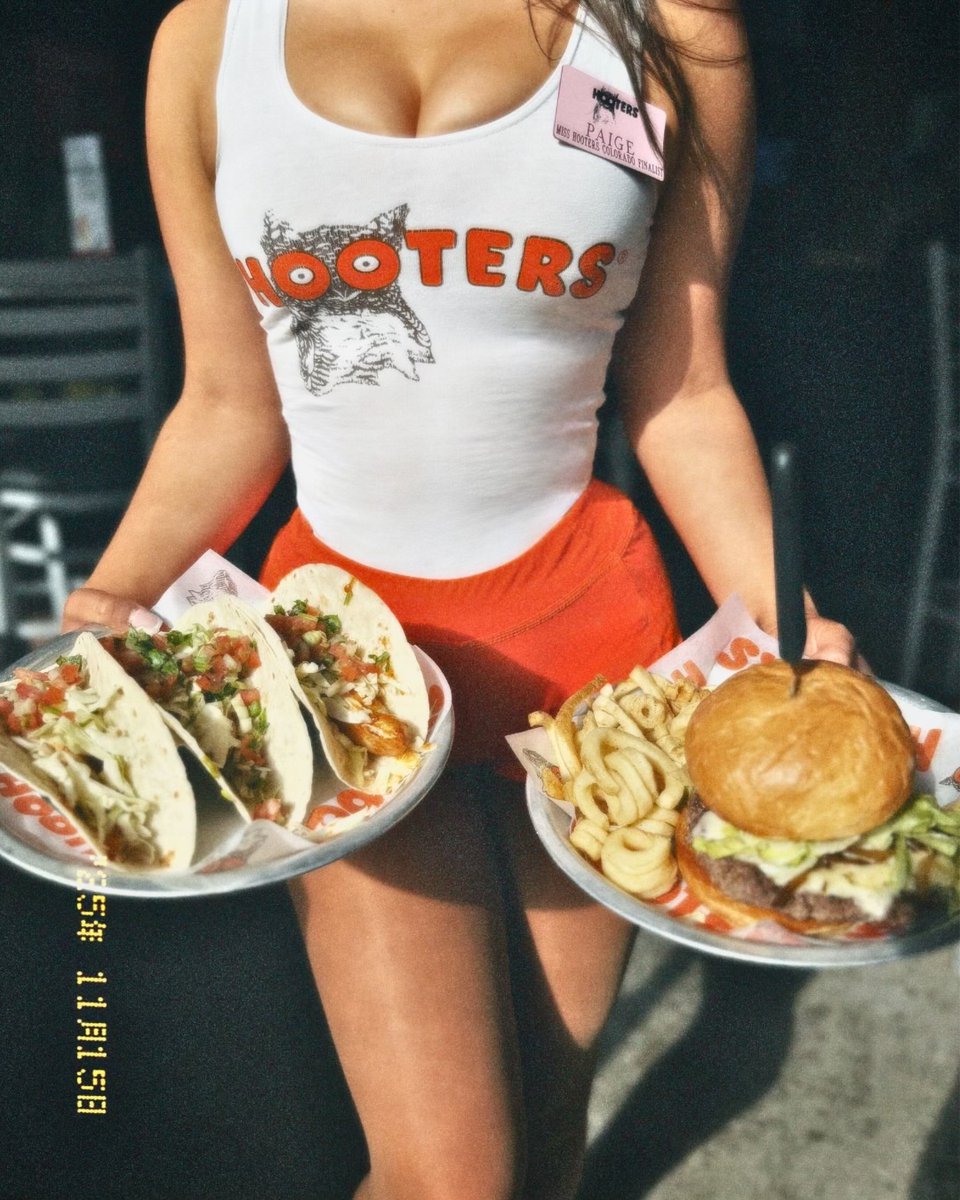HootersCO's tweet photo. Lunch plans? Say less.

⏰Mon-Fri 11AM - 2PM
🍗 $2 off Fish &amp; chips, ANY 10 pc wings &amp; entrée salads
🍔 $3 off sandwiches, specialty burgers &amp; tacos
🍽️ Dine in or take it to go

Because sad desk lunches aren’t really our thing.

#HootersColorado #WingJoint #LunchPlans #Craveable https://t.co/tavbhA8k6m